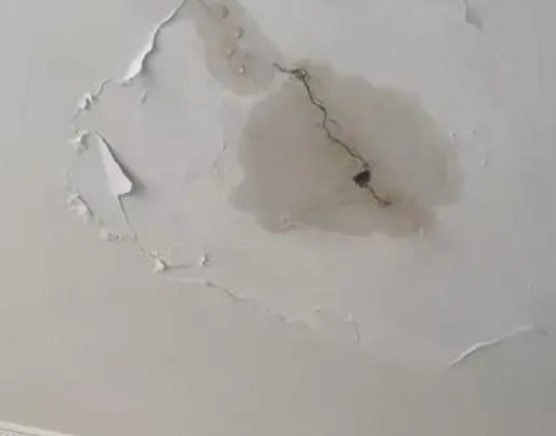 潮南阳台漏水维修公司分享下屋面防水工程质量问题原因分析